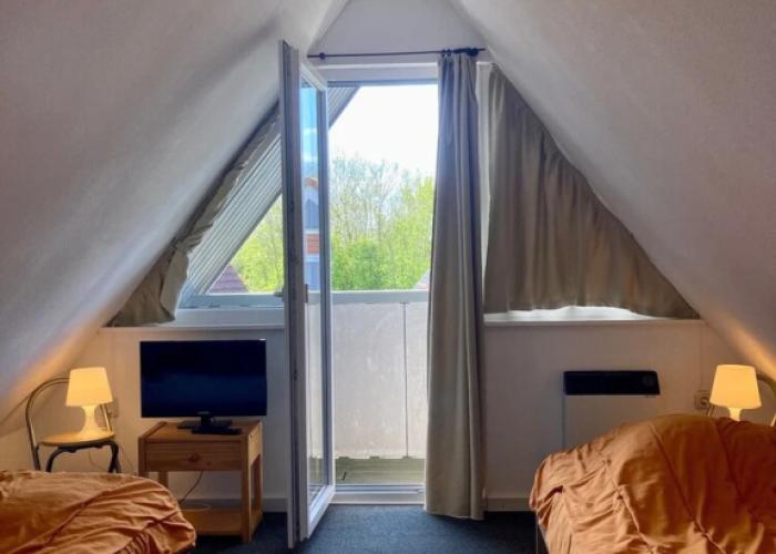 Cozy Holiday Home by the Dike in a Quiet Location at Lauwersmeer