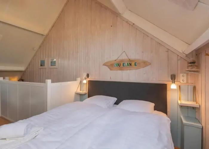 Snug Apartment Near sea