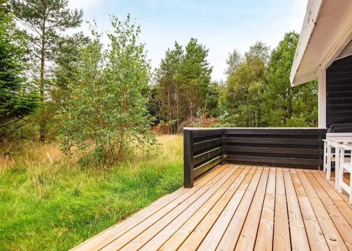 6 Person Holiday Home in Henne-by Traum