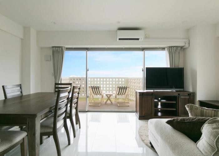 Hideout Okinawa Uruma