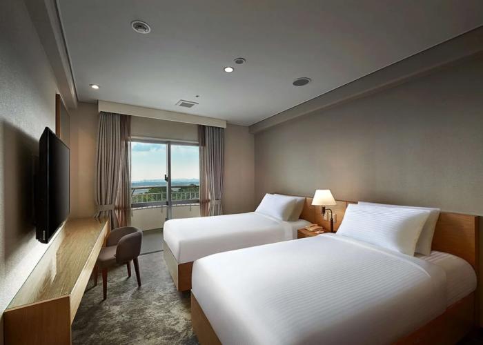 ANA Crowne Plaza Resort Okinawa Uruma Hills by IHG