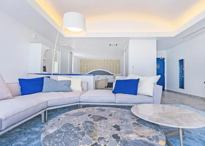 Santorini Hotel&Villas Miyakojima