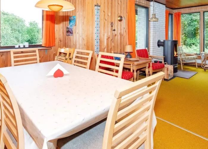 Lovely Holiday Home in SpÃ¸ttrup near Sea