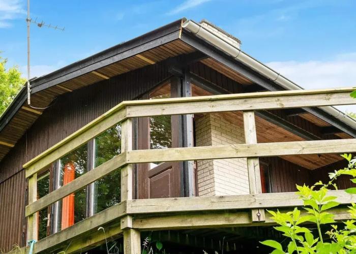 Lovely Holiday Home in SpÃ¸ttrup near Sea