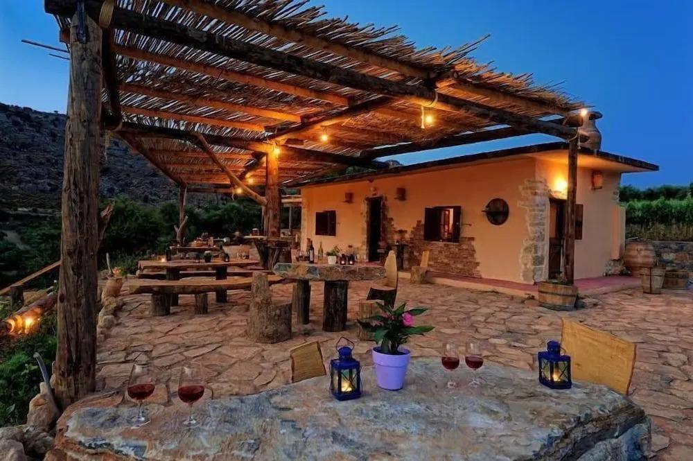 Foivos and Athina Villas