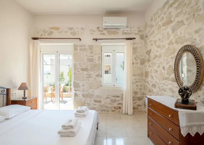 Zeus Traditional House