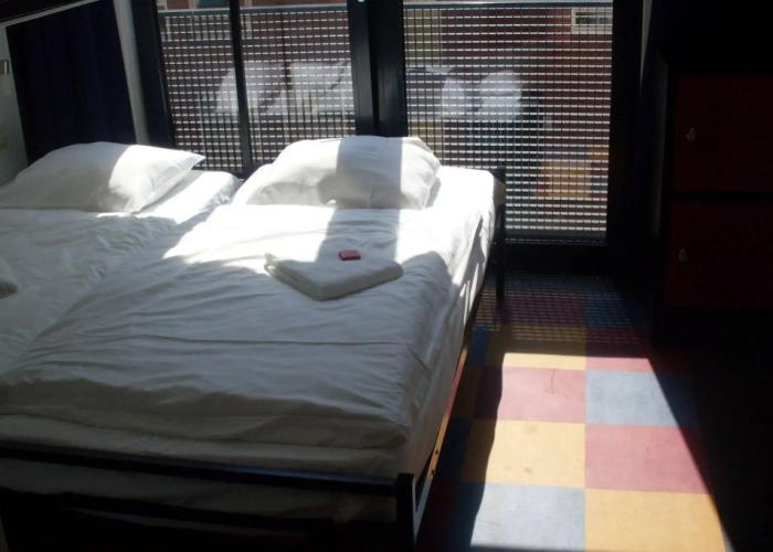 Bud Gett Hostels