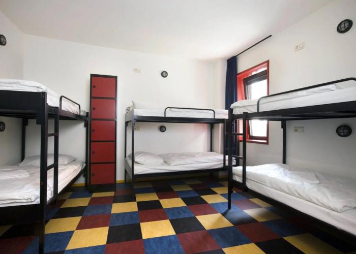 Bud Gett Hostels