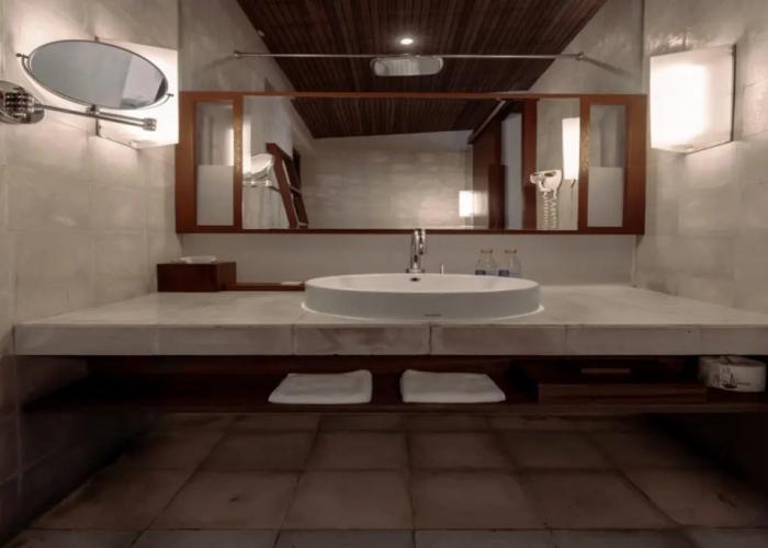 Hotel Komune and Beach Club Bali