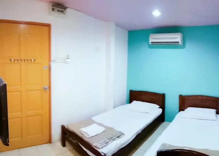 Twin Star Hotel