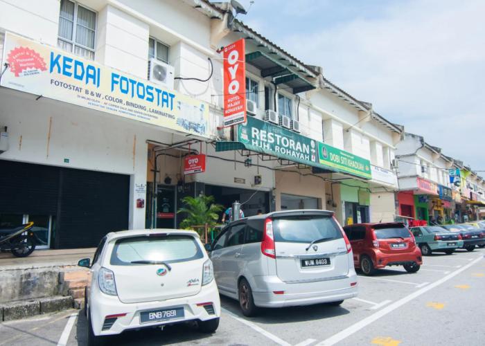 OYO 1224 Hotel Hajah Rohayah