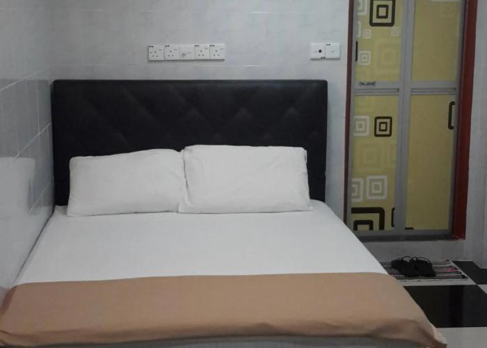 Bukit Beruntung Business Hotel