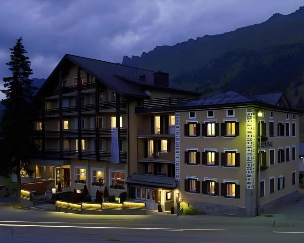 Hotel Alpina Parpan