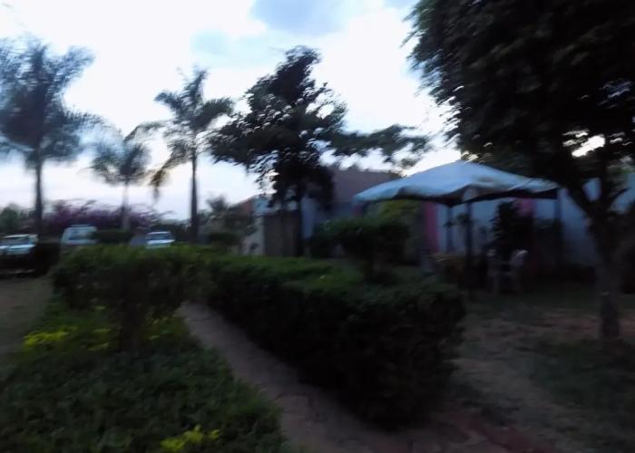 r and r gardens