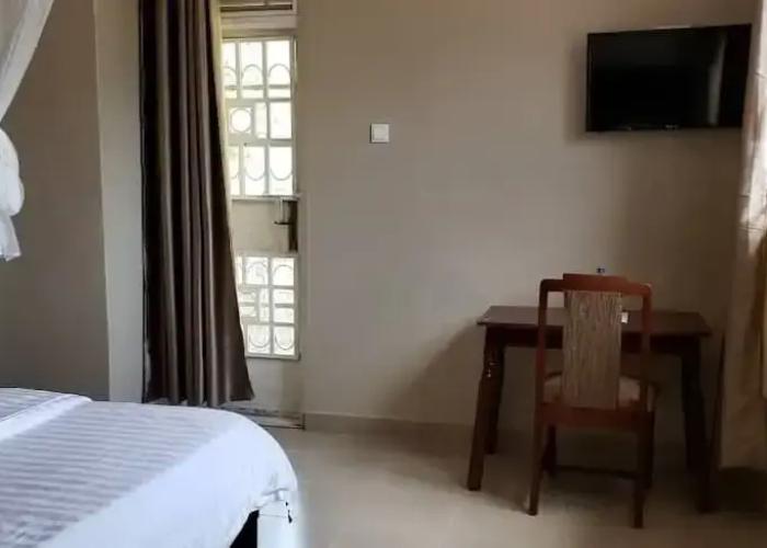 Rocy Hotel