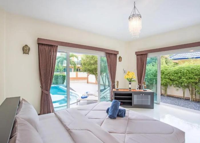 Lovely Pool Villa Platinum near Nai Harn