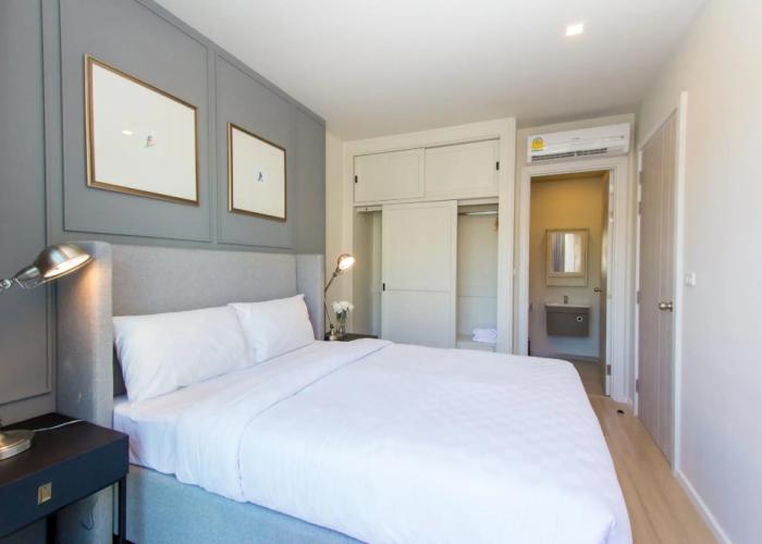 Dlux Condominium