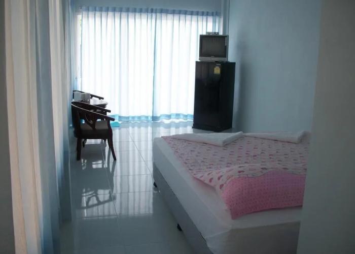 Naiharn On The Rock Resort