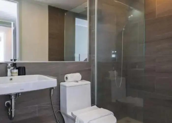 Modern Condo near the Beach - NV5