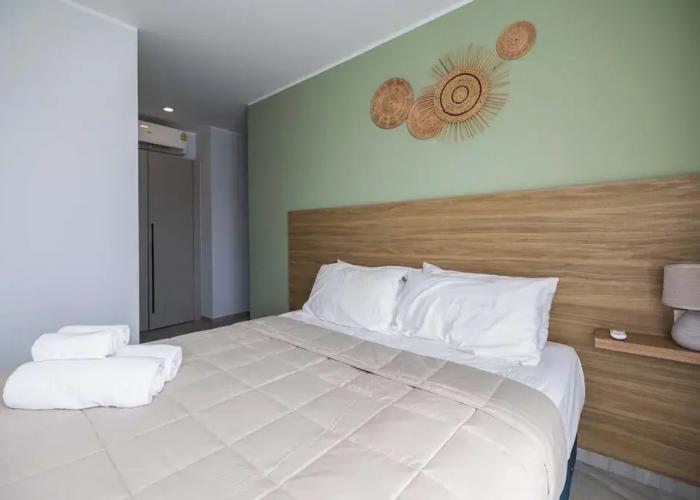 Modern Condo near the Beach - NV5