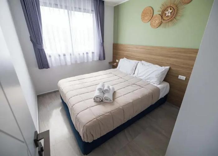 Modern Condo near the Beach - NV5