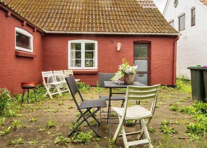 6 Person Holiday Home in Bredebro