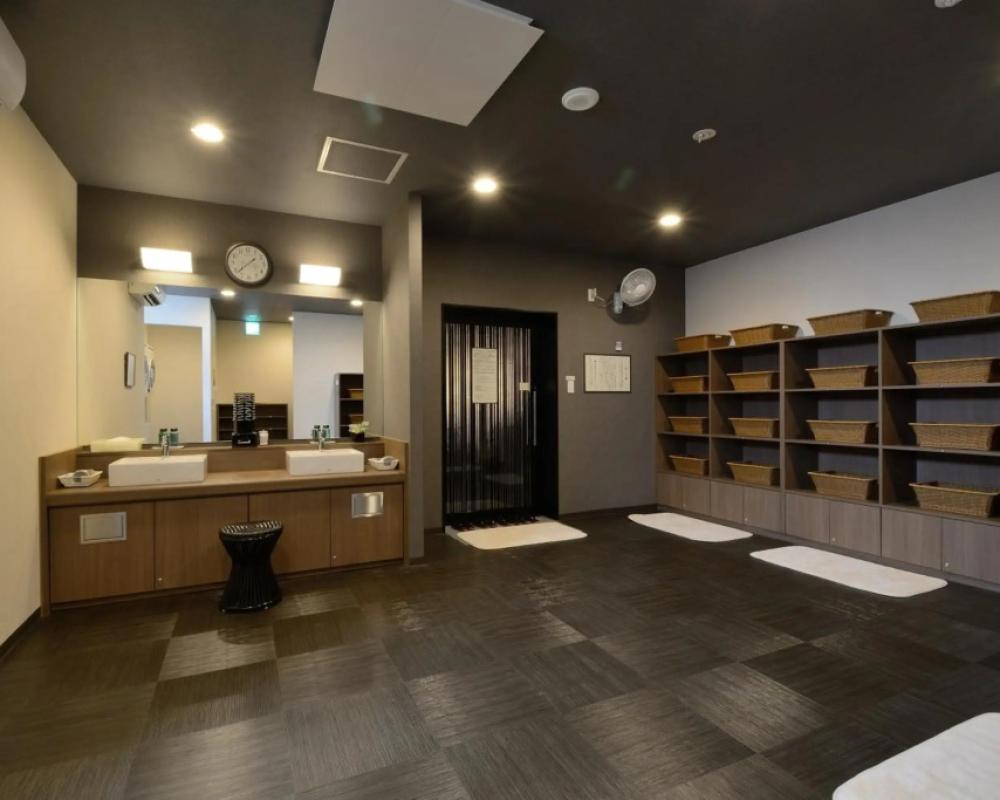 фото Hotel Route-Inn Yanagawa Ekimae