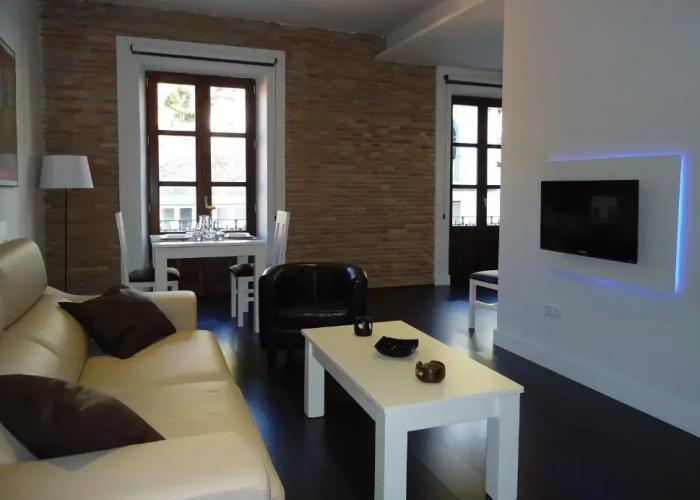 Apartamentos Turisticos Mauror