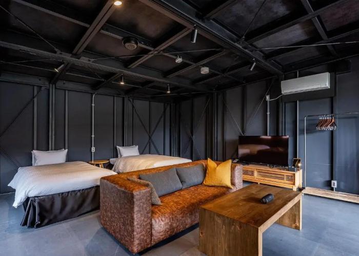 THE Retreat