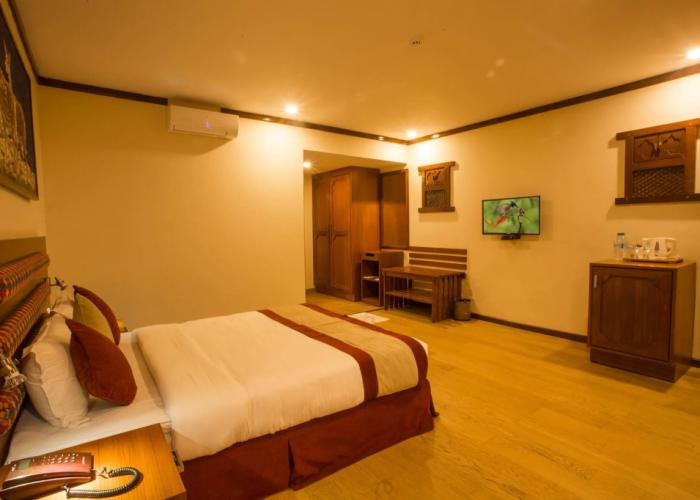 Rupakot Resort