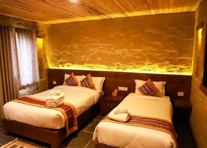 Pumdikot Mountain Lodge