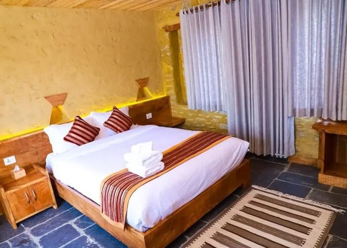 Pumdikot Mountain Lodge
