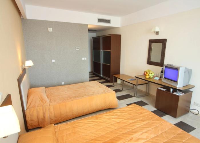 Arabella Beach Hotel