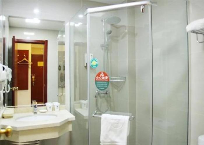 GreenTree Inn YingTan Xinjiang New District Municipal Government Yizhong Hotel