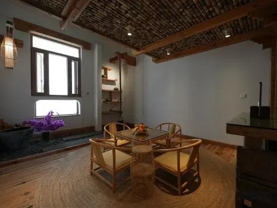 Senhuoyeshe B&B