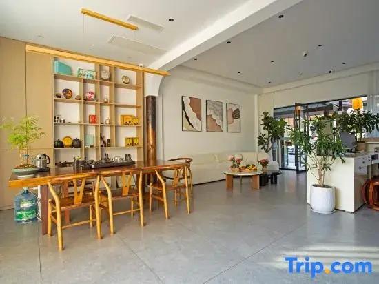 Yunqi Homestay (Yi Nationality Ancient Town)