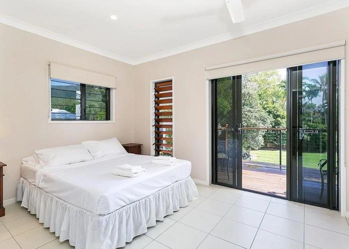 Reeflections Beachfront Holiday House