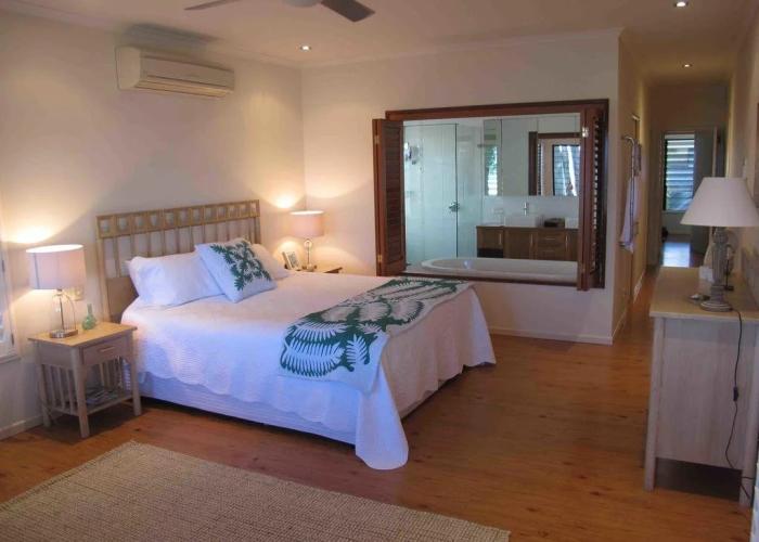 Seascape Luxury Beachfront Holiday House