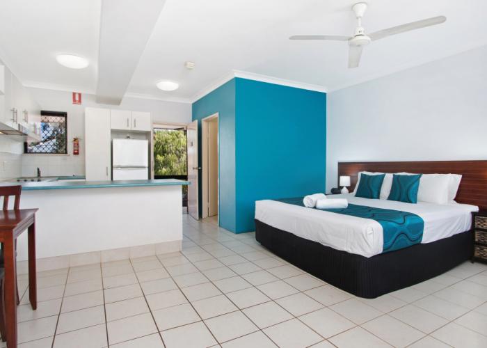 Cairns City Palms