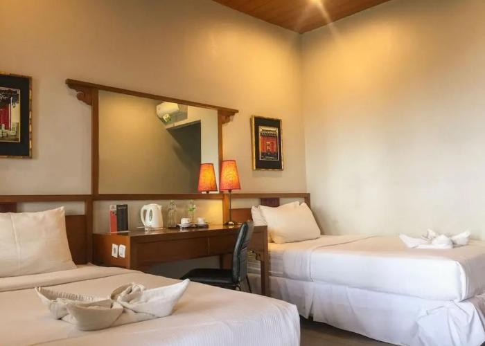 Rumah Stroberi Organic Farm and Lodge