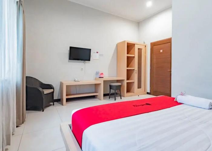 RedDoorz @ Sersan Bajuri Atas