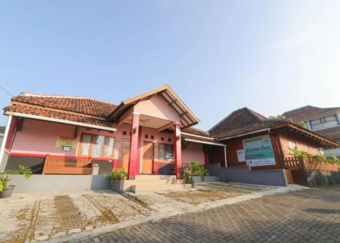 Lembur Incu Syariah Villa by ZUZU