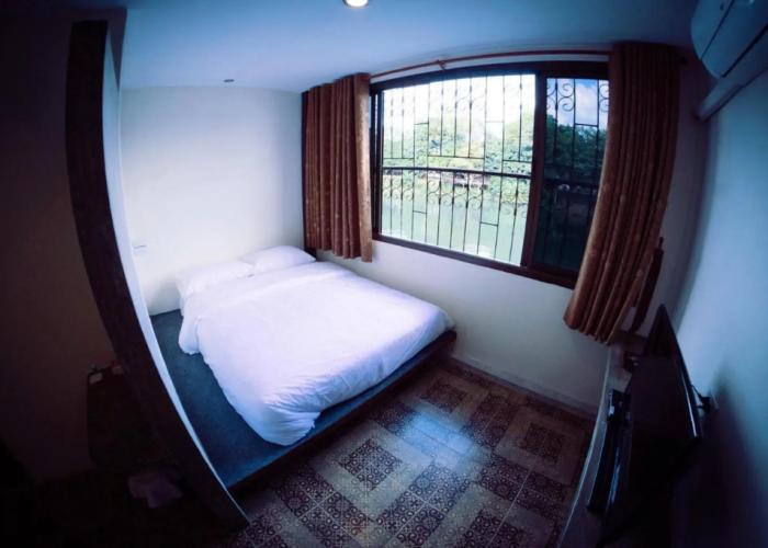 Laluna River House