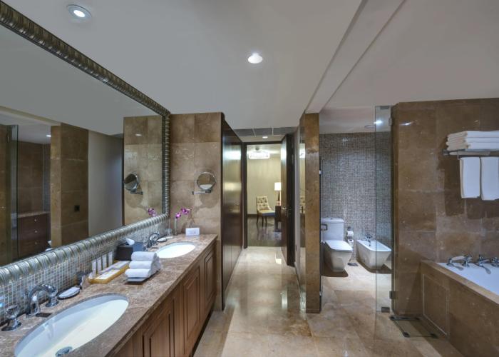 Crowne Plaza Duqm