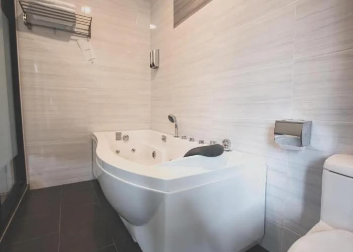 V3 Hotel & Residence Seri Alam