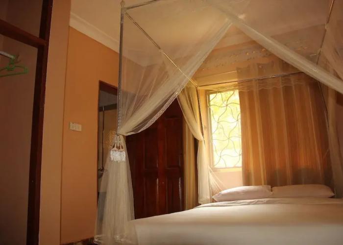 Saltek Forest cottages