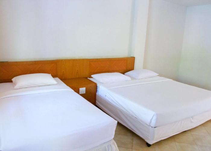 Sichang Shine Khao Resort
