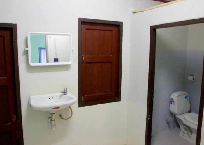 Sichang Shine Khao Resort