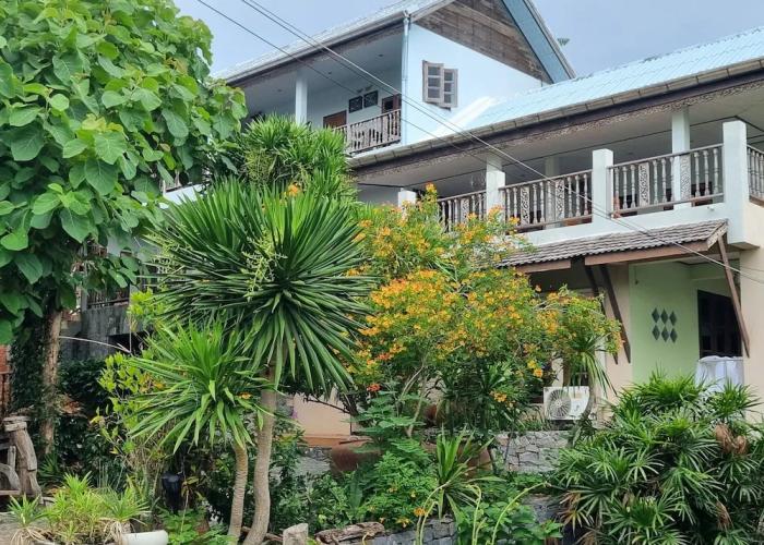 Sawasdee Sichang Resort