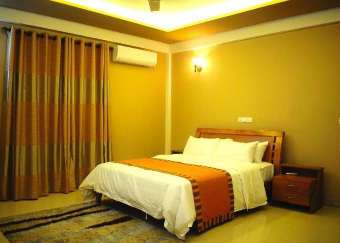 Calyx Grand Fuvahmulah Guest house